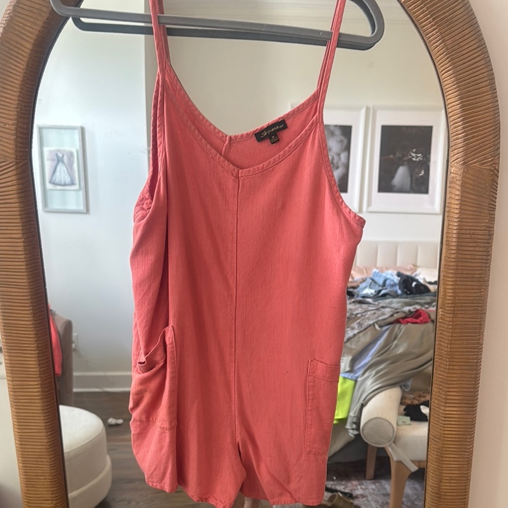 Women's coral Sleeveless romper